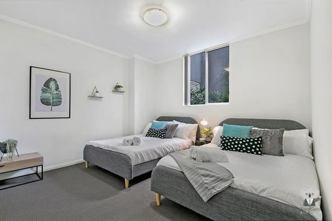 WARRICK FRAM 3 BEDS APT FREE PARKING WALK TO WESTFIELD CLOSE TO HOSPITAL NWF003 - Australia Accommodation 2