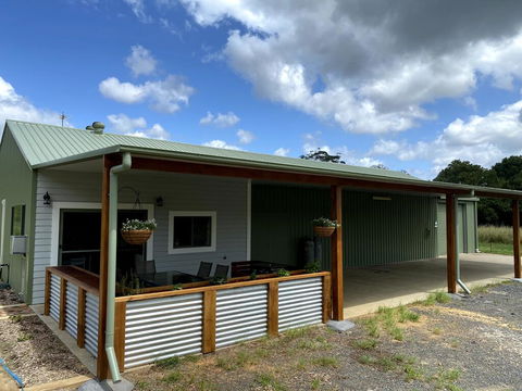 Waterfall Unit Farm Stay - Australia Accommodation 0