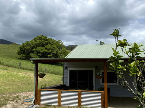 Waterfall Unit Farm Stay - Australia Accommodation 1