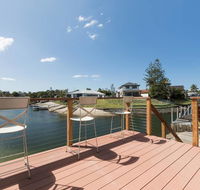 Waterfront Retreat - Australia Accommodation