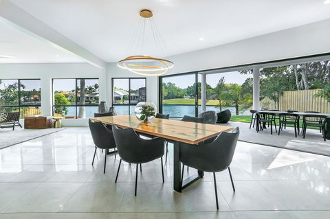 Waterfront Wonder, Noosa Waters - Australia Accommodation 1