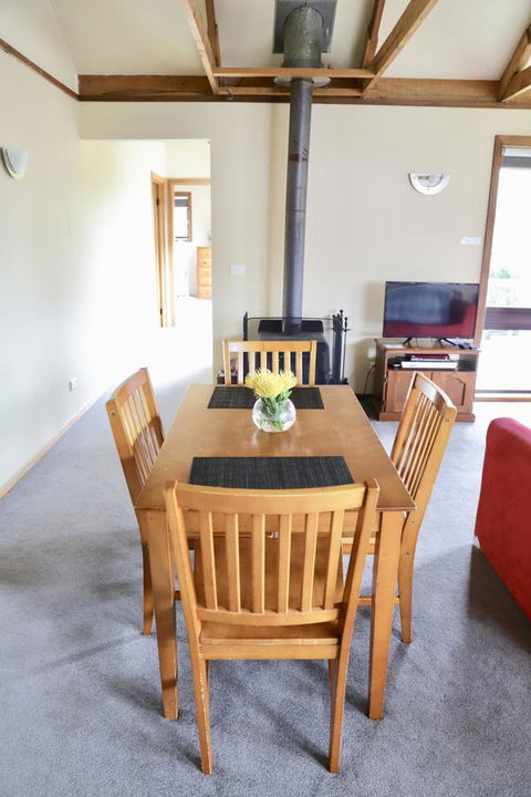 Red Ceder Cottage - Great Ocean Road - Port Campbell - Australia Accommodation 15