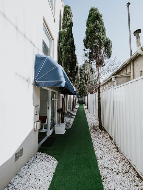 SoYa Apartment Hotel - Australia Accommodation 4