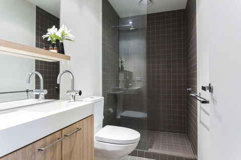 Complete Host 50 Claremont St Apartments - Australia Accommodation 16
