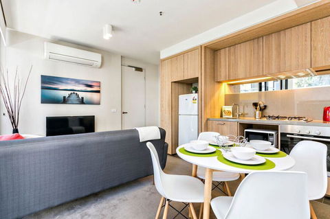 Complete Host 50 Claremont St Apartments - Australia Accommodation 25
