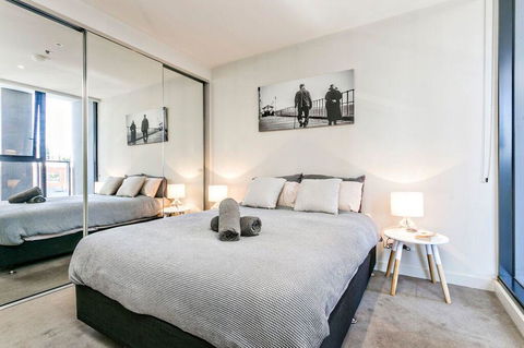 Complete Host 50 Claremont St Apartments - Australia Accommodation 18