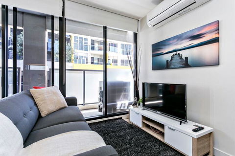 Complete Host 50 Claremont St Apartments - Australia Accommodation 30