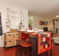 Colour Pop Fitzroy - 3 bedroom pet friendly - Australia Accommodation