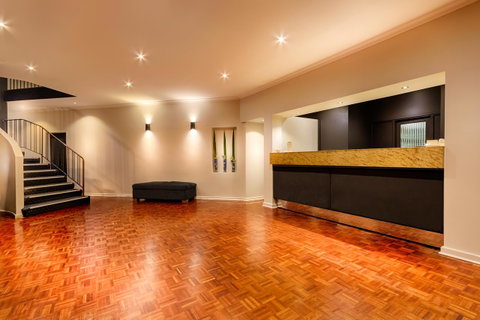 Crest On Barkly Serviced Apartments - Australia Accommodation 12