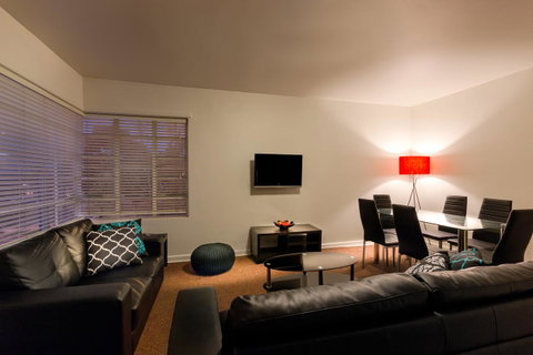 Crest On Barkly Serviced Apartments - Australia Accommodation 6