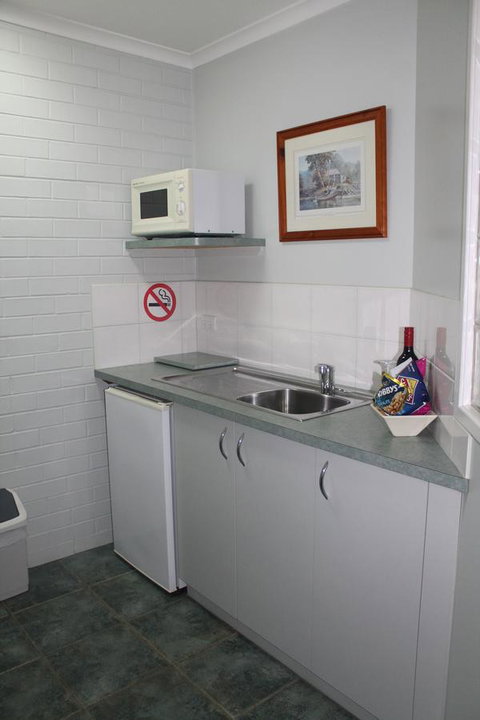 Rochester Motel - Australia Accommodation 16