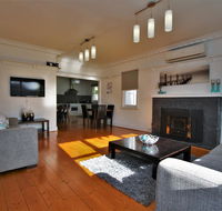 A Stroll Away - Australia Accommodation
