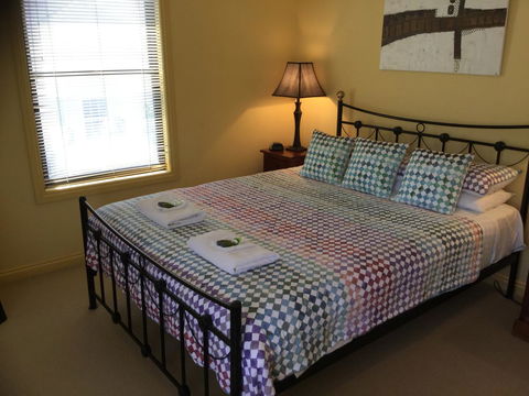 At The Beach Apartments - Australia Accommodation 2