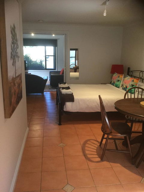 At The Beach Apartments - Australia Accommodation 15