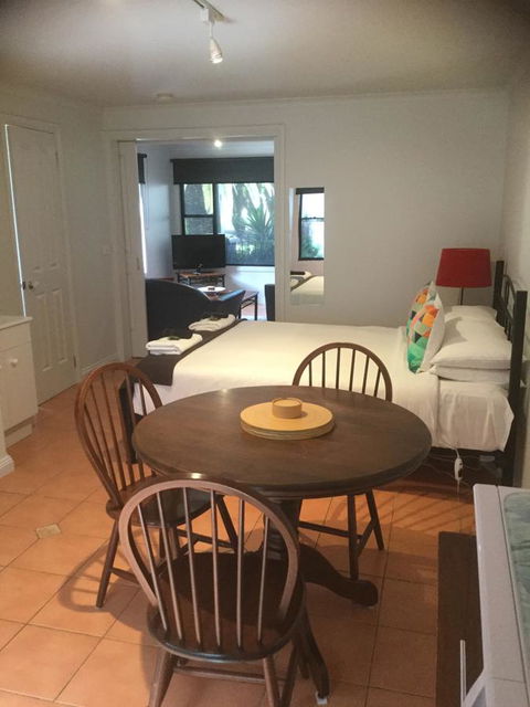At The Beach Apartments - Australia Accommodation 13