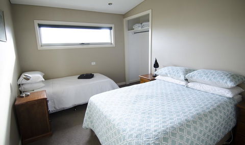 Corrugated Cottage - Australia Accommodation 19