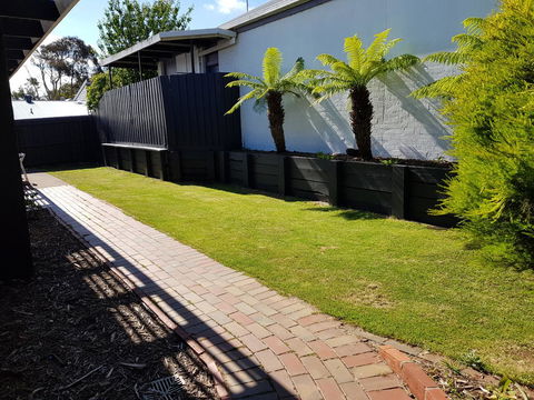 Mysa Anglesea Sleeps 7 WiFi SmartTV Cafes Shops - Australia Accommodation 16