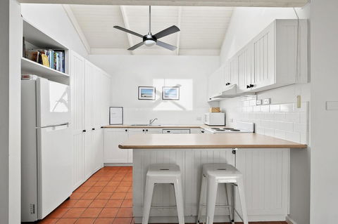 Mysa Anglesea Sleeps 7 WiFi SmartTV Cafes Shops - Australia Accommodation 3