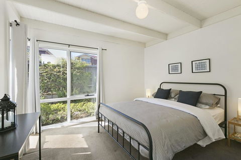 Mysa Anglesea Sleeps 7 WiFi SmartTV Cafes Shops - Australia Accommodation 6