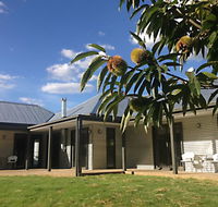 3 Bells Alpine Cottage - Australia Accommodation