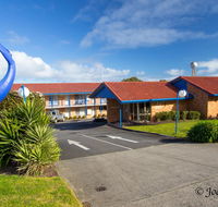 Blue Whale Motor Inn  Apartments - Australia Accommodation