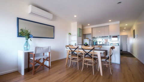 Waterfront Apt 234 Marinaquays - Australia Accommodation 6