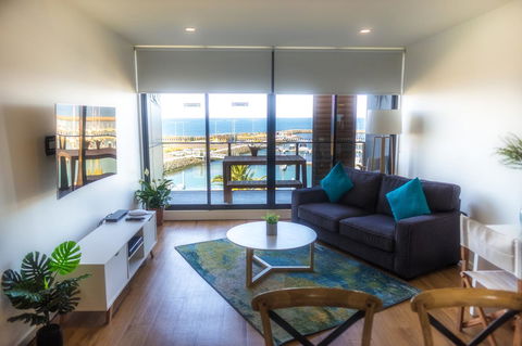 Waterfront Apt 234 Marinaquays - Australia Accommodation 2