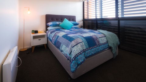 Waterfront Apt 234 Marinaquays - Australia Accommodation 24