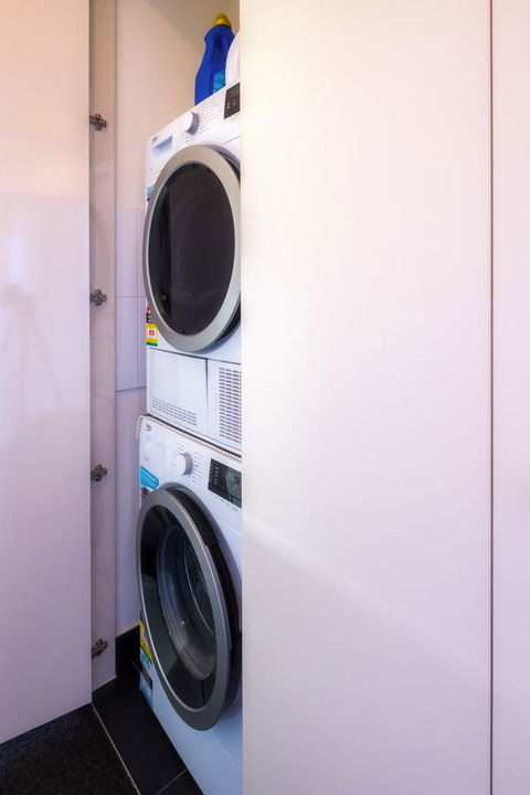 Waterfront Apt 234 Marinaquays - Australia Accommodation 29