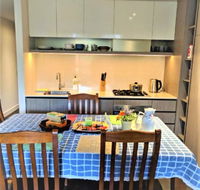 Camberwell Burke Road Apartment - Australia Accommodation