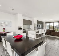 Twenty Five Coast - Australia Accommodation