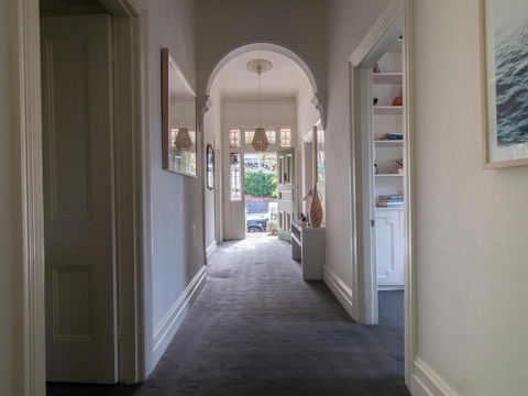 LittleStay Airlie - 2 Bedroom House - Australia Accommodation 4