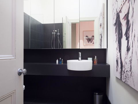 LittleStay Airlie - 2 Bedroom House - Australia Accommodation 33