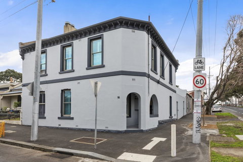 Work Sleep Live Melbourne - Australia Accommodation 17