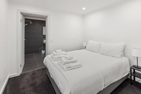 Work Sleep Live Melbourne - Australia Accommodation 10