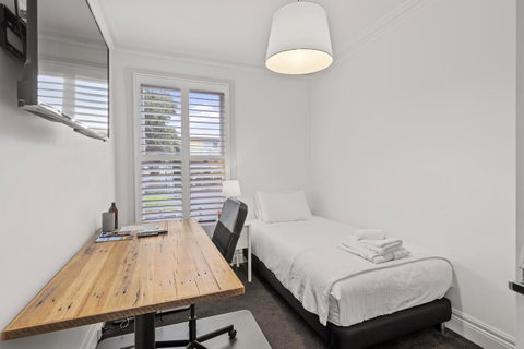 Work Sleep Live Melbourne - Australia Accommodation 7