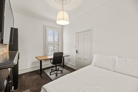 Work Sleep Live Melbourne - Australia Accommodation 1