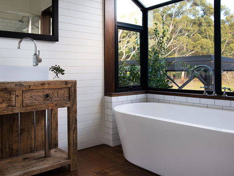 Green Gully House - Australia Accommodation 3