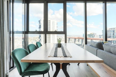 Deluxe Sea Views Apartment - Australia Accommodation 1