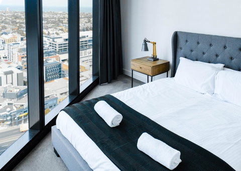 Deluxe Sea Views Apartment - Australia Accommodation 12