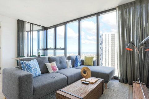 Deluxe Sea Views Apartment - Australia Accommodation 2
