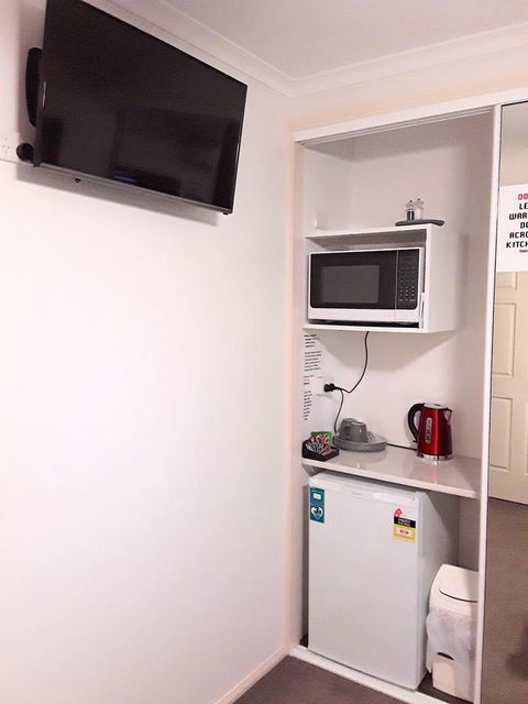 The Peacocks Nest - Australia Accommodation 22