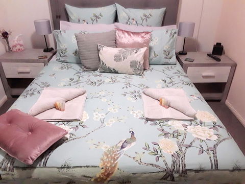 The Peacocks Nest - Australia Accommodation 19