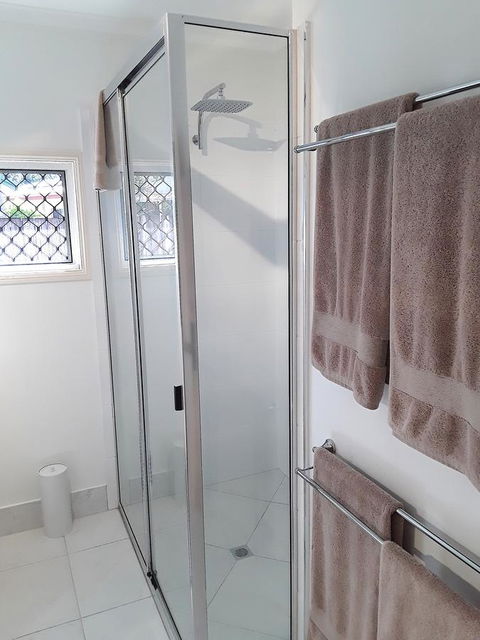 The Peacocks Nest - Australia Accommodation 12
