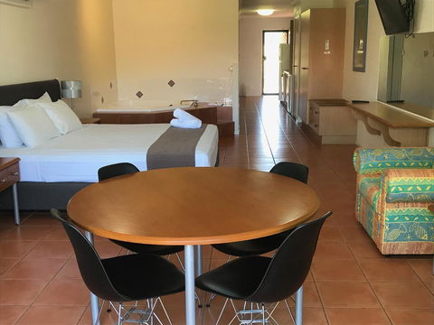 Coral Cove Resort - Australia Accommodation 3