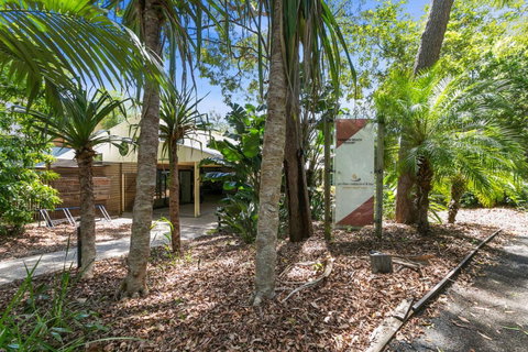 Coloured Sands - Rainbow Beach Resort - 5 Mins To Beach - Australia Accommodation 22