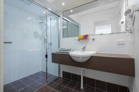 Coloured Sands - Rainbow Beach Resort - 5 Mins To Beach - Australia Accommodation 9