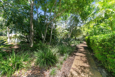 Coloured Sands - Rainbow Beach Resort - 5 Mins To Beach - Australia Accommodation 23