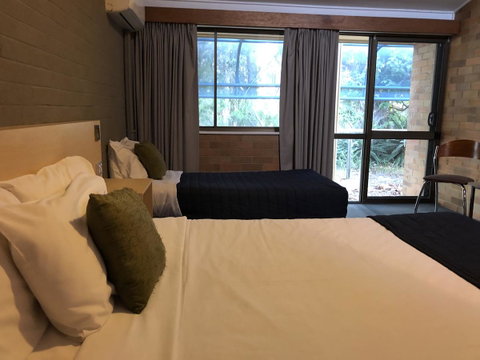 Bribie Island Hotel - Australia Accommodation 19