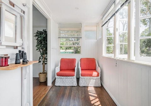 Lake Weyba Noosa Lodge & Kangaroos - Australia Accommodation 19